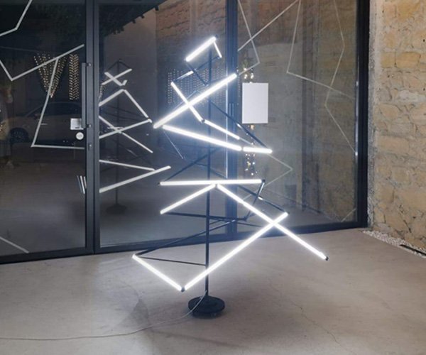 Arc-Tube Christmas tree